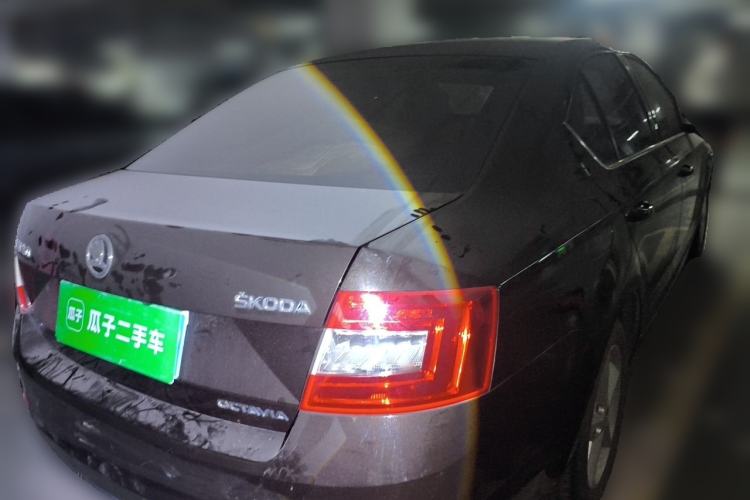 Used Skoda Octavia 2015 1.6L Automatic Yijie Edition Rear