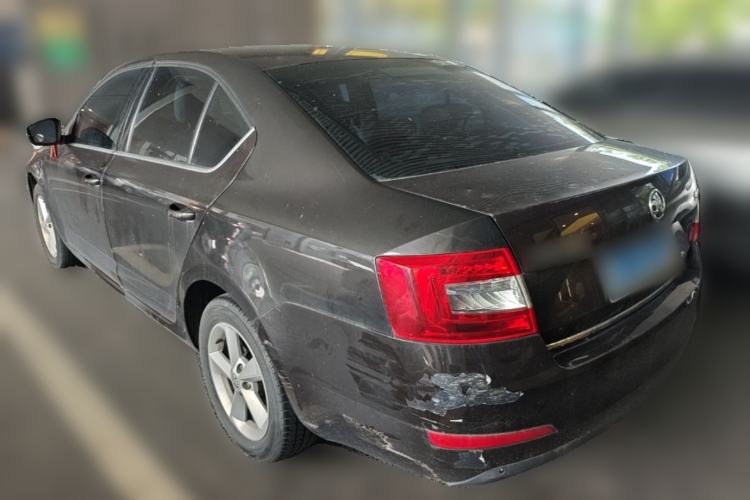 Used Skoda Octavia 2015 1.6L Automatic Yijun Edition Rear Left 45 Deg