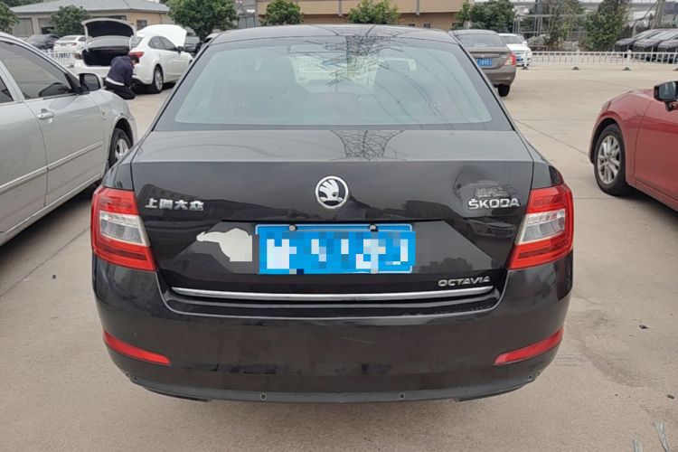 Used Skoda Octavia 2015 1.6L Automatic Yijun Edition Rear