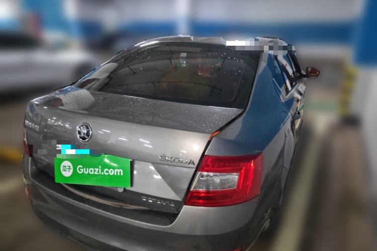 Used Skoda Octavia 2015 1.6L Automatic Yijie Edition Rear Right 45 Deg