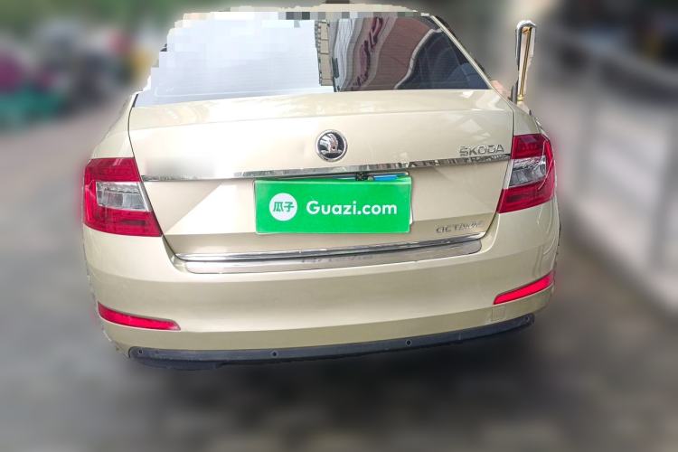 Used Skoda Octavia 2015 1.6L Automatic Yijie Edition Rear