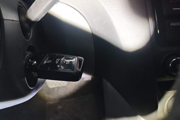 Used Skoda Octavia 2015 1.6L Automatic Yijun Edition Vehicle Key