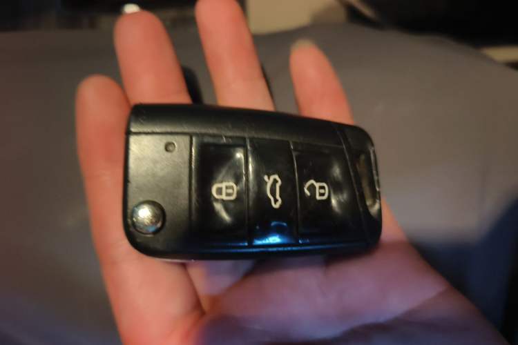 Used Skoda Octavia 2015 1.6L Automatic Yijun Edition Vehicle Key