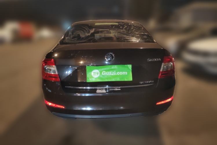 Used Skoda Octavia 2015 1.6L Automatic Yijun Edition Rear