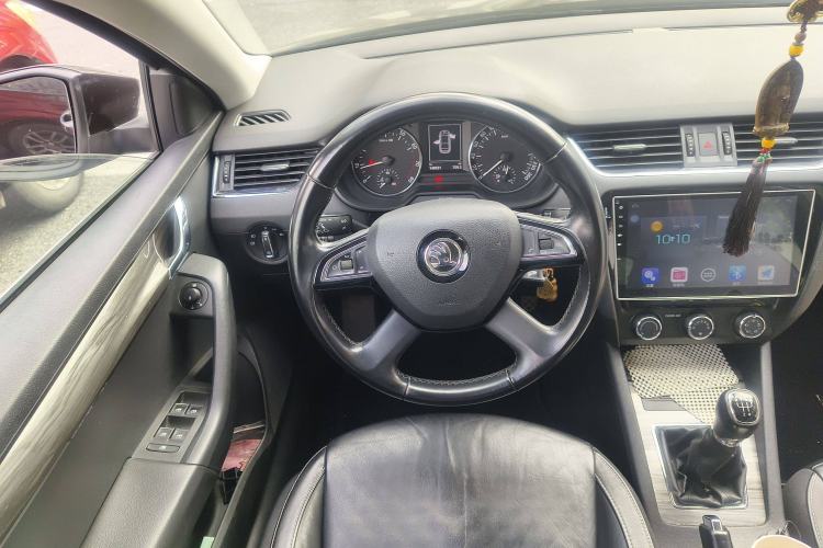 Used Skoda Octavia 2015 1.6L Manual Yijun Edition Steering Wheel