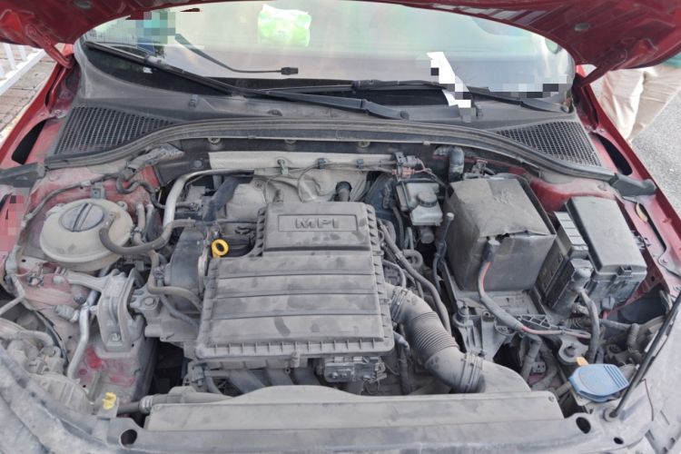 Used Skoda Octavia 2015 1.6L Automatic Yijie Edition Engine Bay