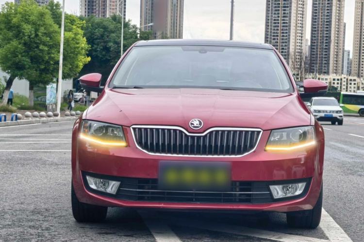 Used Skoda Octavia 2015 1.6L Automatic Yijun Edition Exterior 1