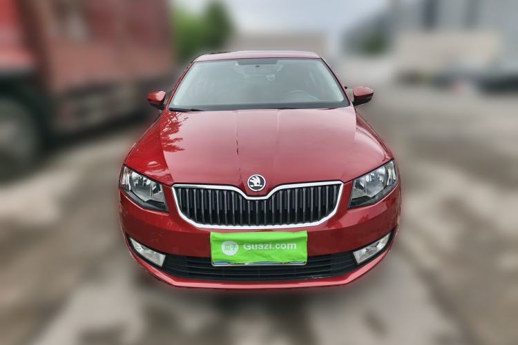 Used Skoda Octavia 2015 1.6L Automatic Yijie Edition Front