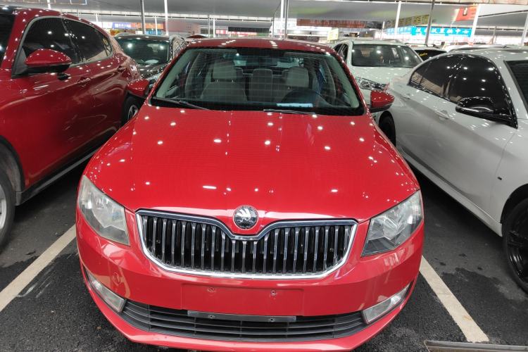 Used Skoda Octavia 2015 1.6L Automatic Yijie Edition Front