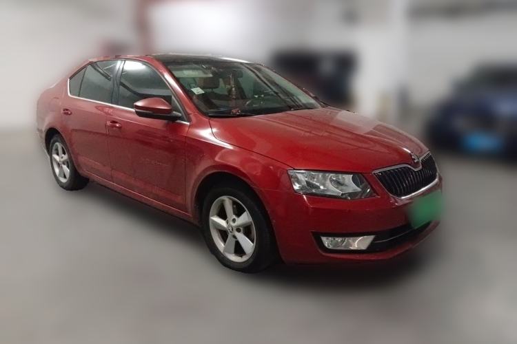 Used Skoda Octavia 2015 1.6L Automatic Yijun Edition Front Right 45 Deg