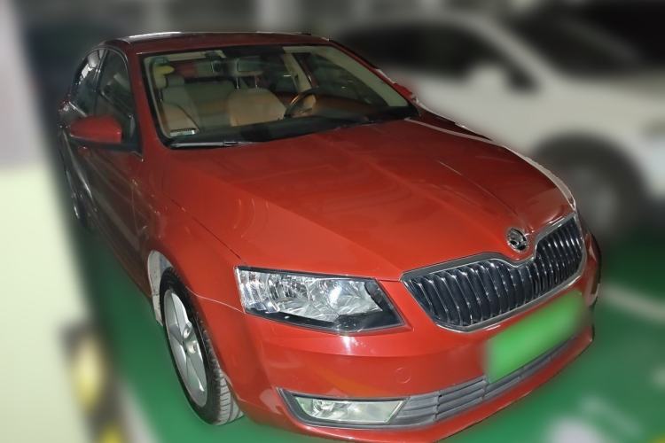 Used Skoda Octavia 2015 1.6L Manual Yijie Edition Front Right 45 Deg