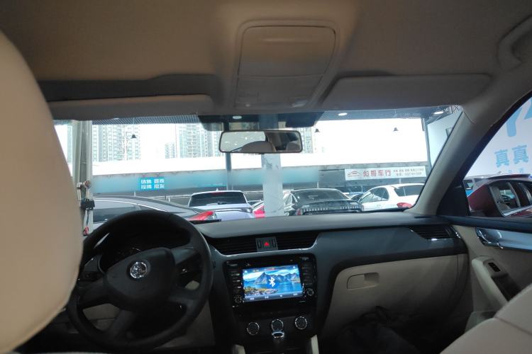 Used Skoda Octavia 2015 1.6L Automatic Yijie Edition Headliner