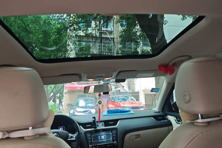 Used Skoda Octavia 2015 1.6L Automatic Yijun Edition Headliner