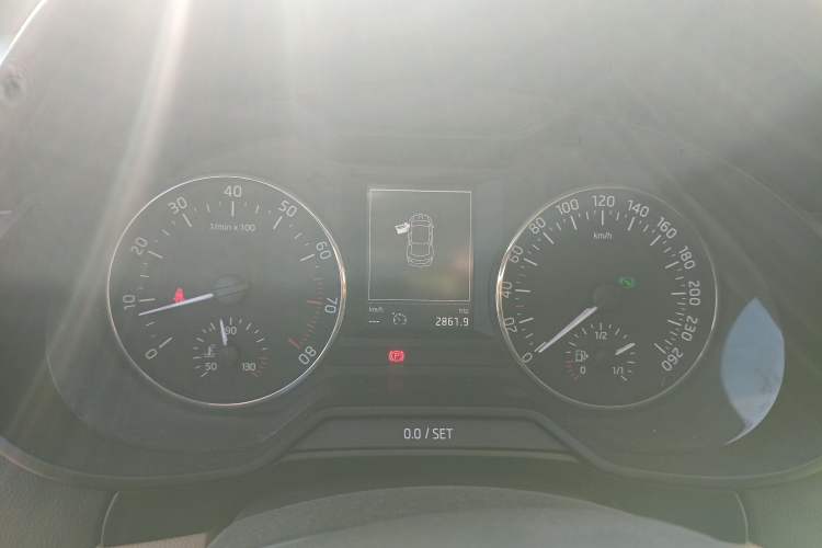 Used Skoda Octavia 2015 1.6L Automatic Yijun Edition Instrument Cluster