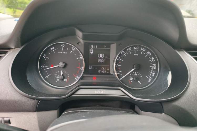 Used Skoda Octavia 2015 1.6L Automatic Yijie Edition Instrument Cluster