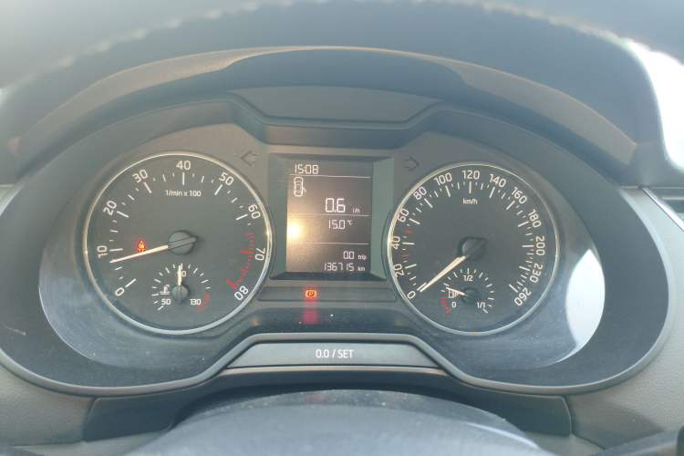 Used Skoda Octavia 2015 1.6L Manual Yijie Edition Instrument Cluster