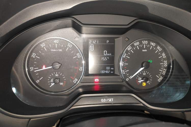Used Skoda Octavia 2015 1.6L Automatic Yijie Edition Instrument Cluster