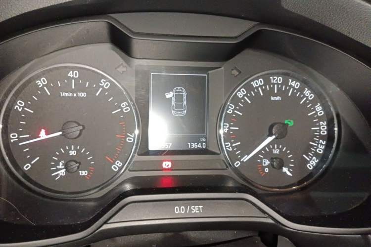 Used Skoda Octavia 2015 1.6L Automatic Yijun Edition Instrument Cluster