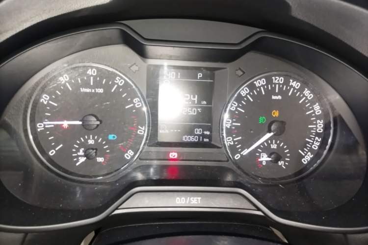 Used Skoda Octavia 2015 1.6L Automatic Yijie Edition Instrument Cluster