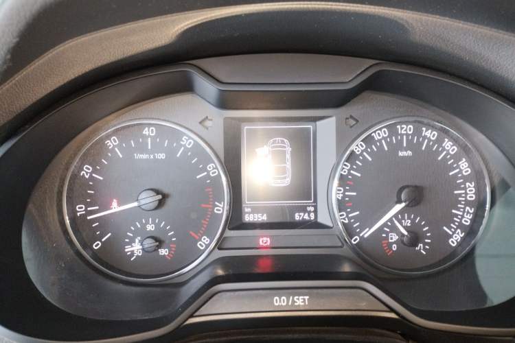 Used Skoda Octavia 2015 1.6L Automatic Yijun Edition Instrument Cluster