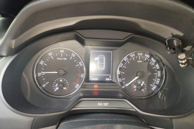 Used Skoda Octavia 2015 1.6L Automatic Yijun Edition Instrument Cluster