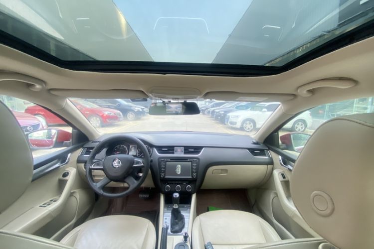 Used Skoda Octavia 2015 1.6L Automatic Yijun Edition Interior 4