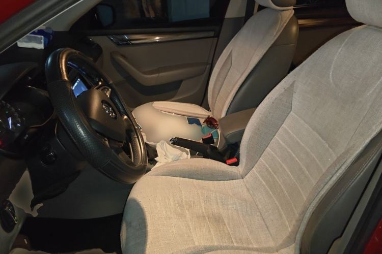 Used Skoda Octavia 2015 1.6L Automatic Yijun Edition Left Front Seat