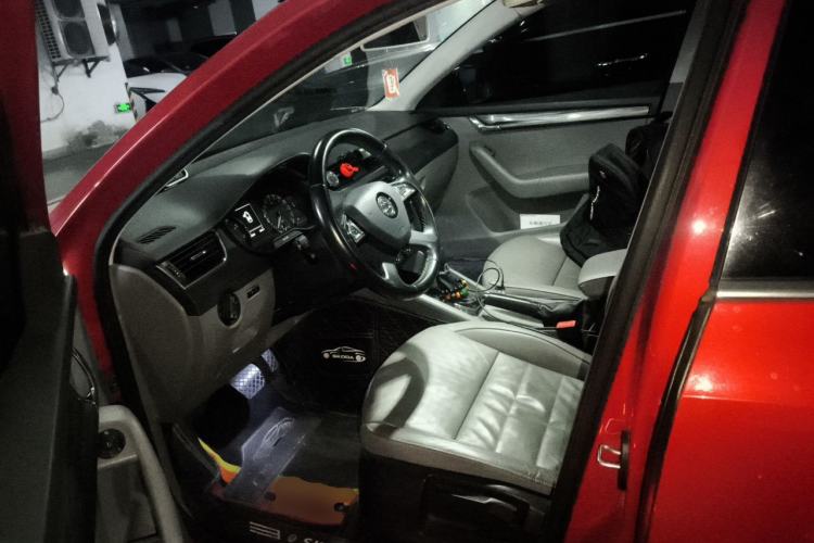 Used Skoda Octavia 2015 1.4TSI DSG Yijun Edition Left Front Seat