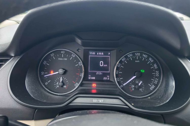 Used Skoda Octavia 2015 1.6L Automatic Yijun Edition Odometer Close Up