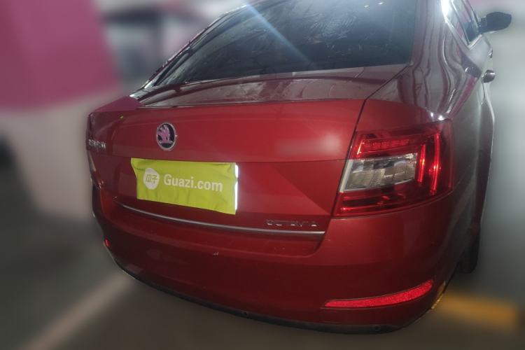 Used Skoda Octavia 2015 1.6L Automatic Yijun Edition Rear