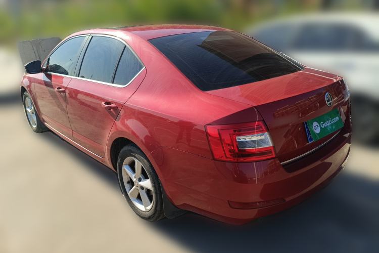 Used Skoda Octavia 2015 1.6L Automatic Yijun Edition Rear Left 45 Deg