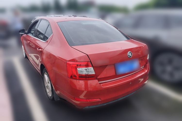 Used Skoda Octavia 2015 1.6L Automatic Yijun Edition Rear Left 45 Deg