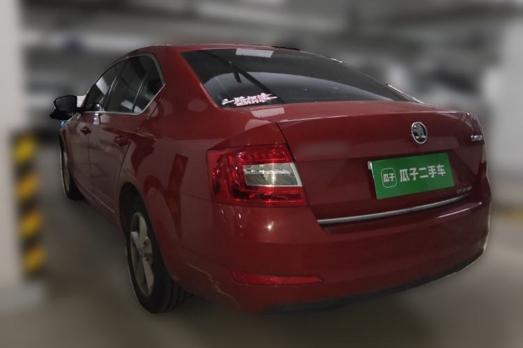 Used Skoda Octavia 2015 1.6L Automatic Yijun Edition Rear Left 45 Deg