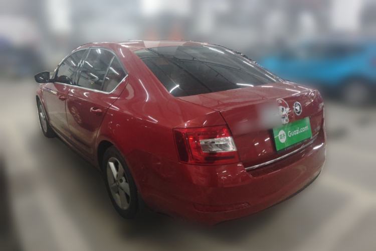 Used Skoda Octavia 2015 1.6L Automatic Yijun Edition Rear Left 45 Deg