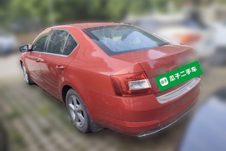 Used Skoda Octavia 2015 1.6L Automatic Yijun Edition Rear Left 45 Deg