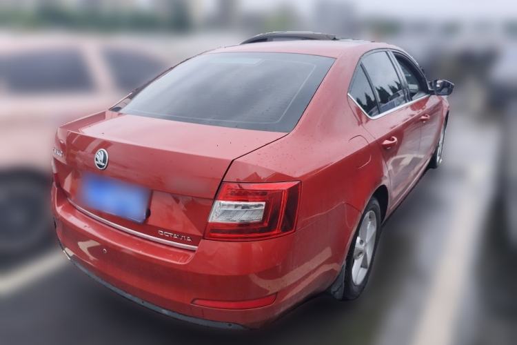 Used Skoda Octavia 2015 1.6L Automatic Yijun Edition Rear Right 45 Deg