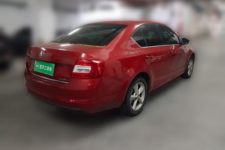 Used Skoda Octavia 2015 1.6L Automatic Yijun Edition Rear Right 45 Deg