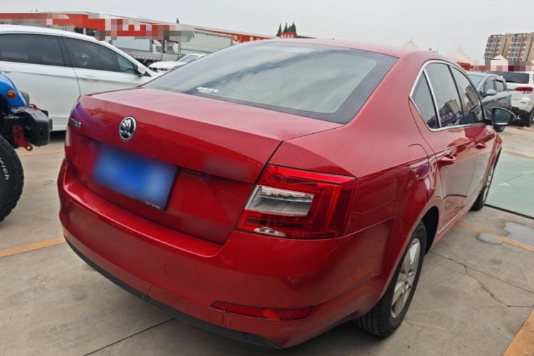 Used Skoda Octavia 2015 1.6L Automatic Eado Edition Rear Right 45 Deg