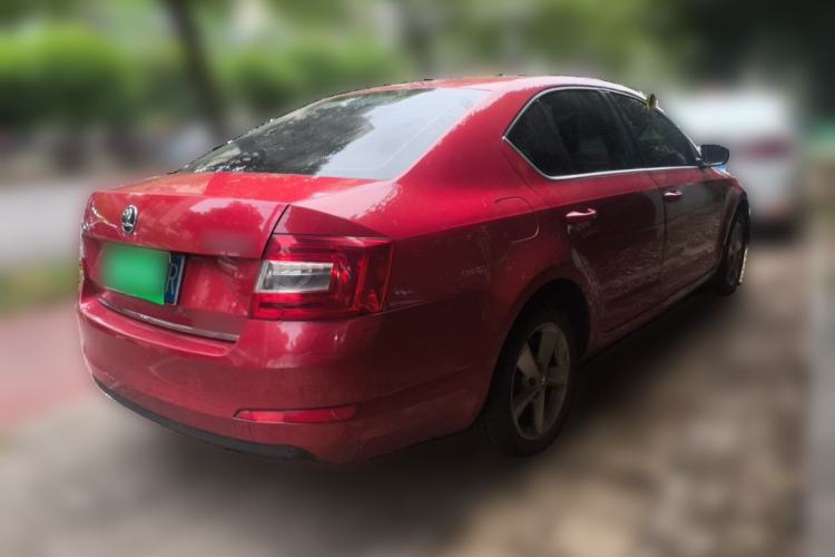 Used Skoda Octavia 2015 1.6L Automatic Yijun Edition Rear Right 45 Deg