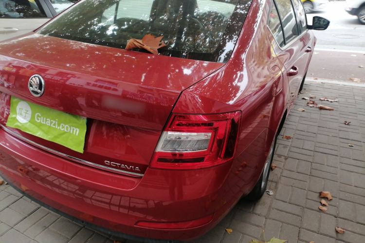 Used Skoda Octavia 2015 1.6L Automatic Yijun Edition Right Rear Taillight