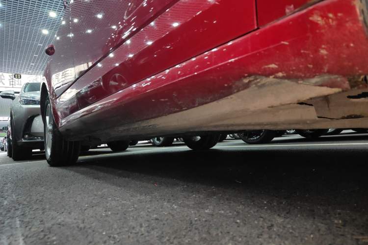 Used Skoda Octavia 2015 1.6L Automatic Yijie Edition Right Side Sill