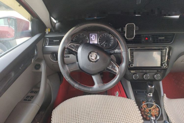 Used Skoda Octavia 2015 1.6L Automatic Yijun Edition Steering Wheel