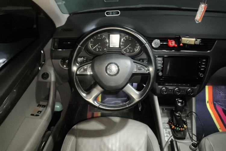 Used Skoda Octavia 2015 1.4TSI DSG Yijun Edition Steering Wheel