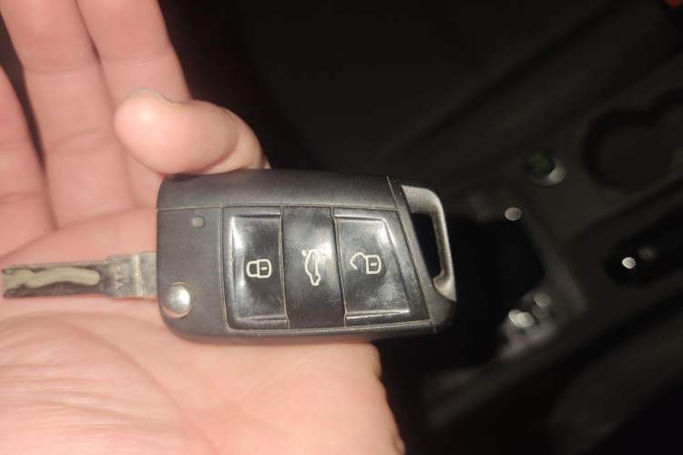 Used Skoda Octavia 2015 1.6L Automatic Yijun Edition Vehicle Key