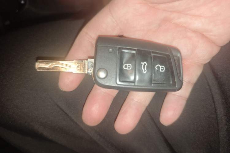 Used Skoda Octavia 2015 1.6L Automatic Yijun Edition Vehicle Key