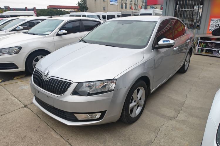 Used Skoda Octavia 2015 1.6L Automatic Yijie Edition Guazi used car, China used car export, Used car for sale, Used cars, Cheapest cars for sale