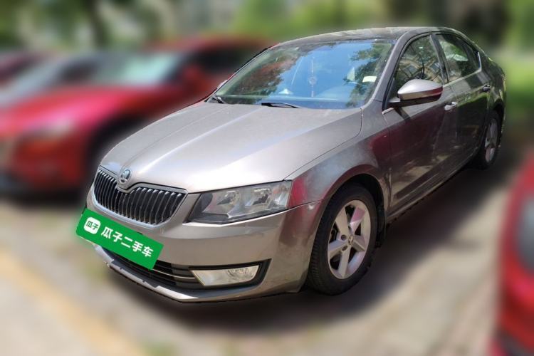 Used Skoda Octavia 2015 1.6L Automatic Yijun Edition Guazi used car, China used car export, Used car for sale, Used  cars, Cheapest cars for sale