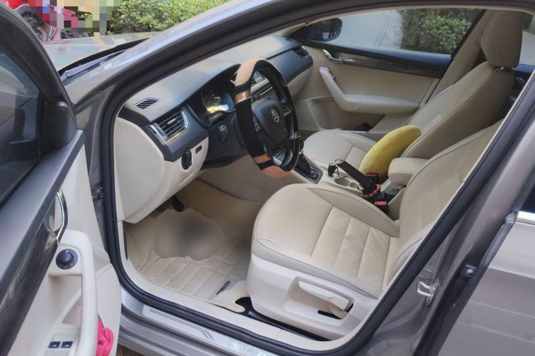 Used Skoda Octavia 2015 1.4TSI DSG Yijun Edition Driver Seat