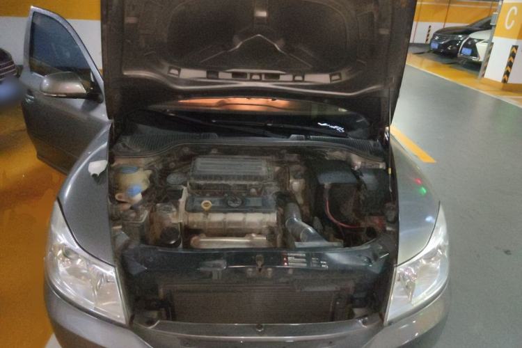Used Skoda Octavia 2015 Classic Model 1.6L Manual Yijie Edition Engine Bay