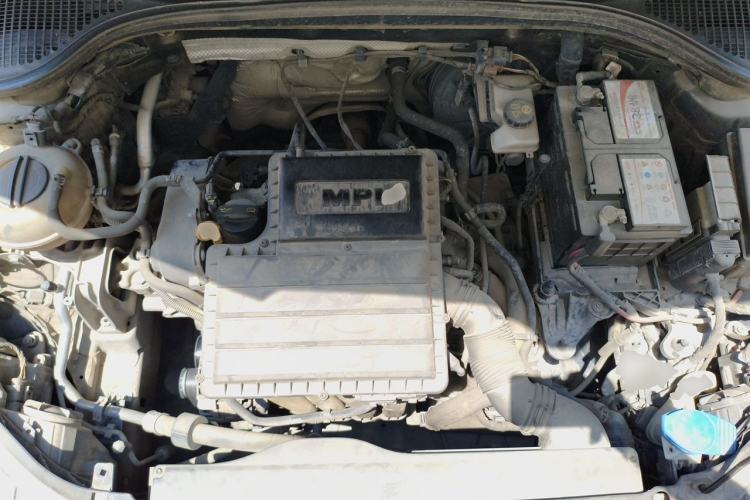 Used Skoda Octavia 2015 1.6L Automatic Yijun Edition Engine Bay